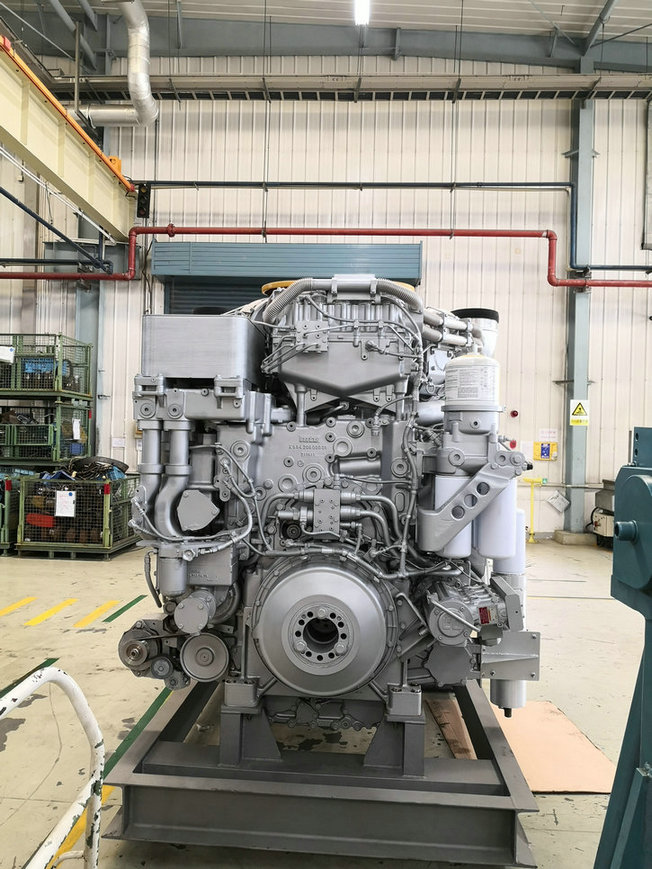 修好的發(fā)動(dòng)機(jī)